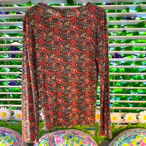 Prince & Fox soft floral top - Picture 3 of 5